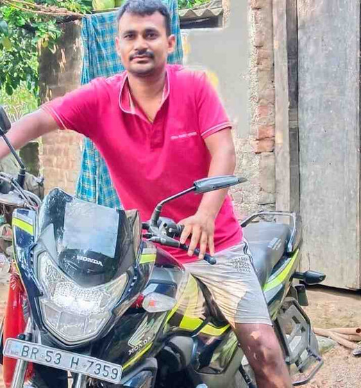 लखीसराय में चोरों का तांडव: स्कूल के बाहर से बाइक गायब, पुलिस की कार्यशैली पर उठे सवाल